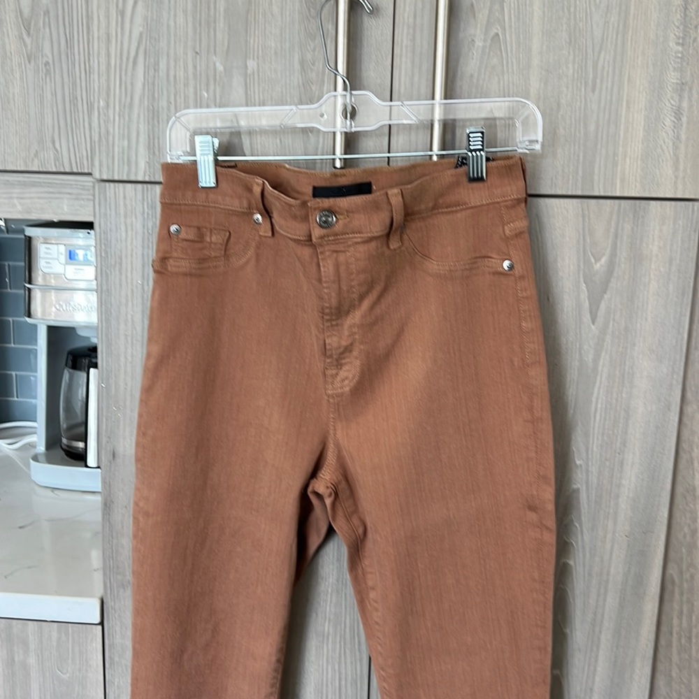 Seven for All Mankind stretch jeans. Cropped at ankle. Heavenly comfortable.